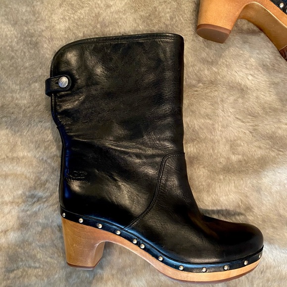 UGG Black Lynnea 1958 Shearling Clog Boots - Picture 15 of 16